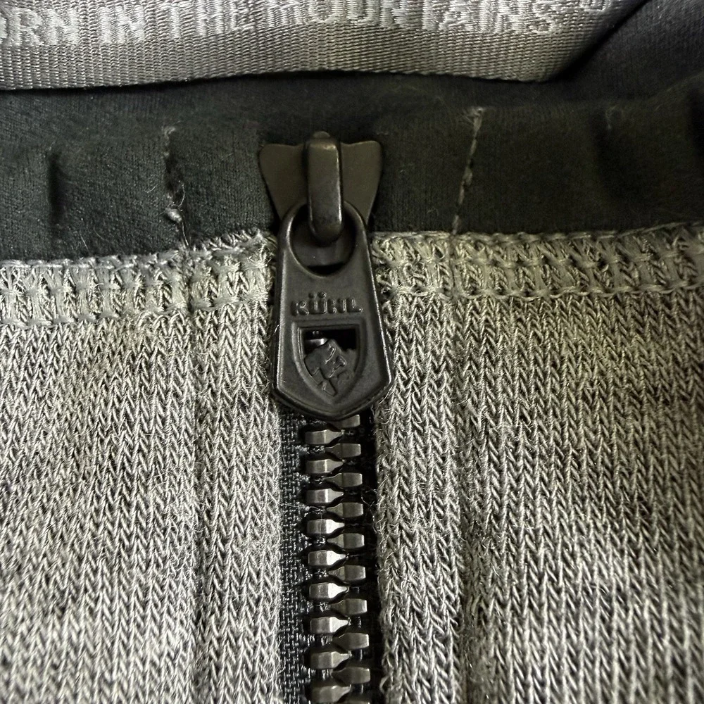 Kuhl Revel 1/4 Zip Sweater Mens Medium Gray Heathered Fleece Hiking Gorpcore EUC
